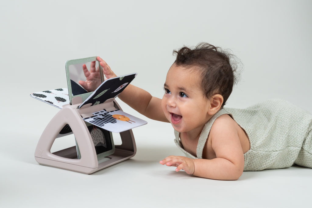Black & White Spinning Book  | Taf Toys