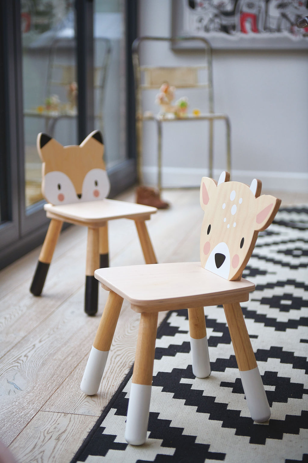 Sedia Forest Fox | Tender Leaf